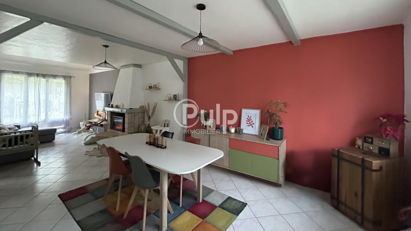 Maison - 95 m² - 5 pièces