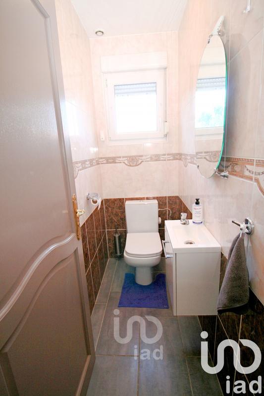 Maison - 230 m² - 5 pièces