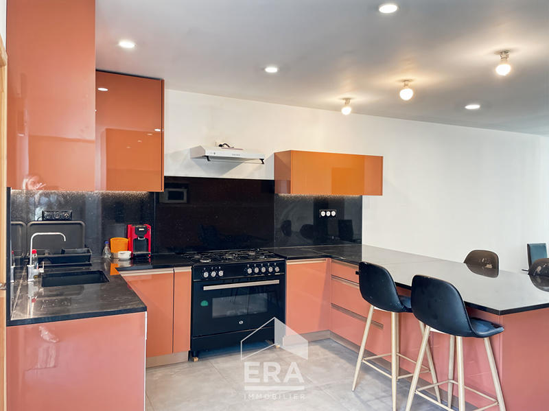 Maison - 175 m² - 7 pièces