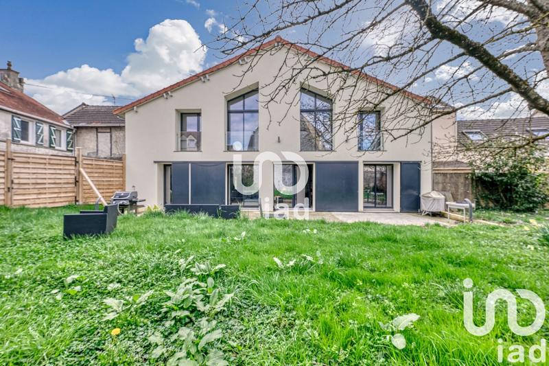 Maison de ville - 276 m² - 10 pièces