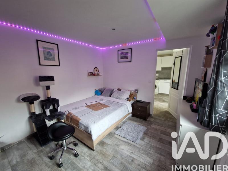 Maison - 98 m² - 5 pièces