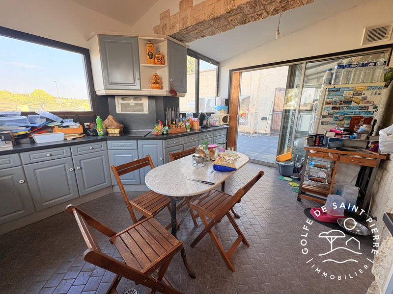 Villa - 573 m² - 6 pièces