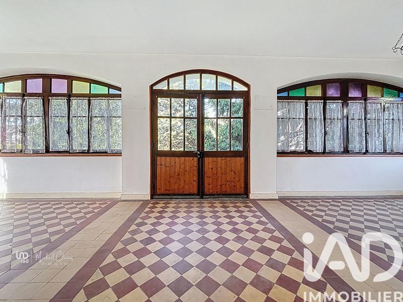 Maison - 205 m² - 10 pièces