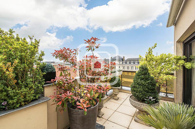 Appartement - 171 m² - 6 pièces
