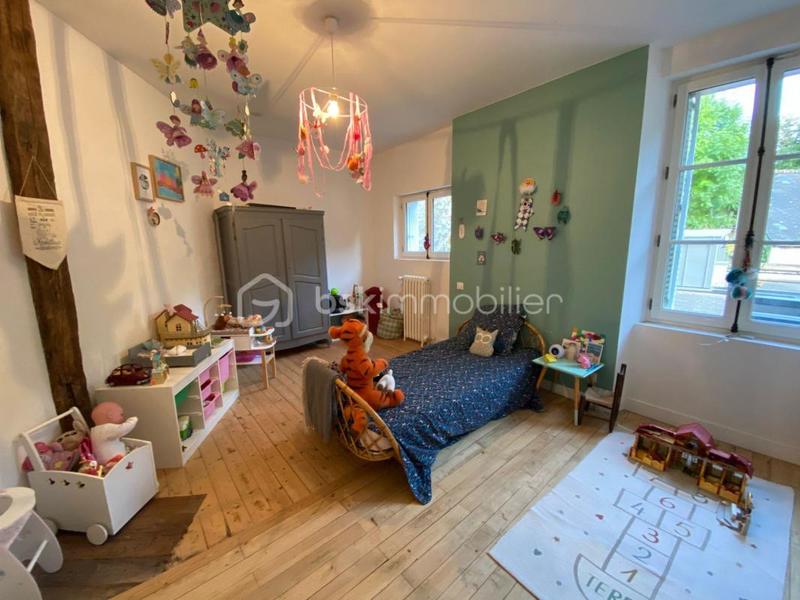 Maison - 195 m² - 7 pièces