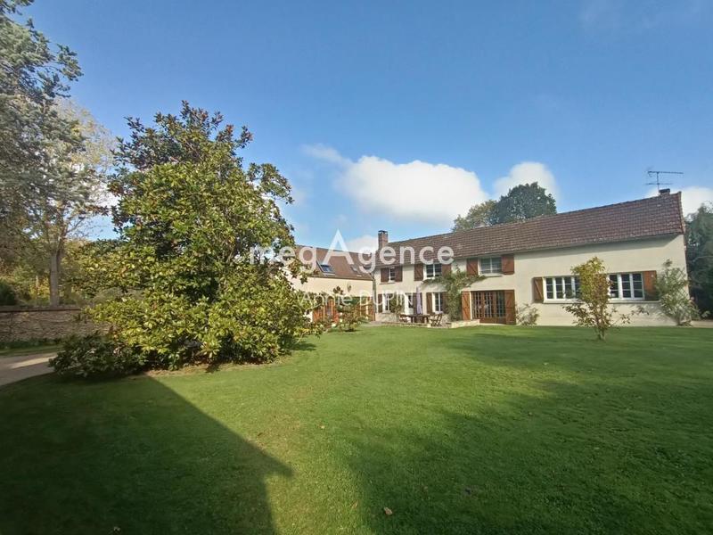 Longère - 261 m² - 8 pièces