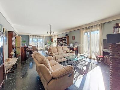 Appartement - 127 m² - 4 pièces