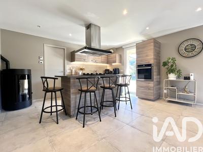 Maison - 150 m² - 7 pièces