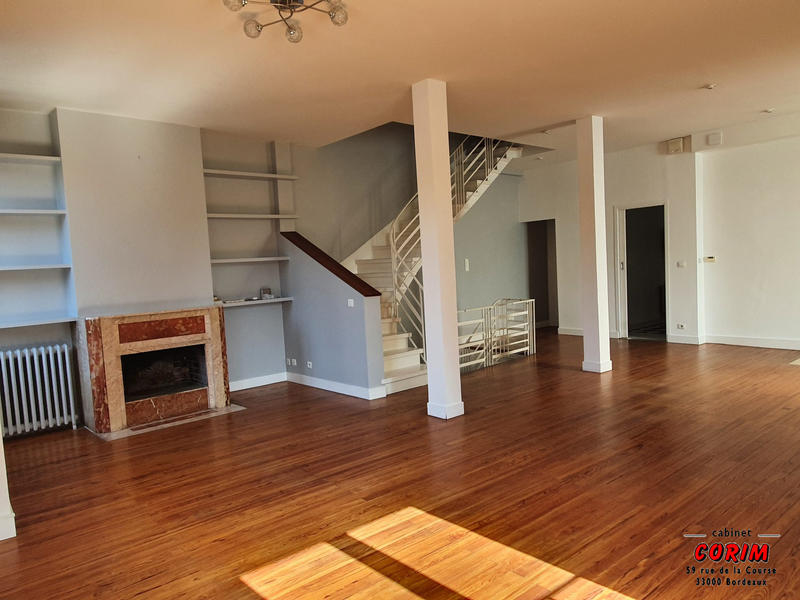 Maison - 195 m² - 5 pièces