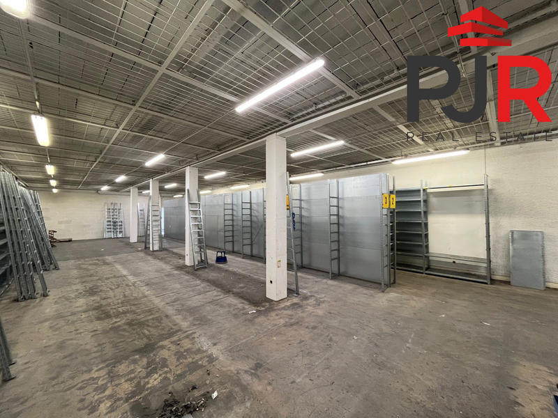 Local d'activités - 4 000 m²