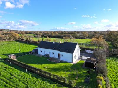 Maison - 132 m² - 7 pièces