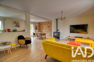 Maison - 95 m² - 5 pièces