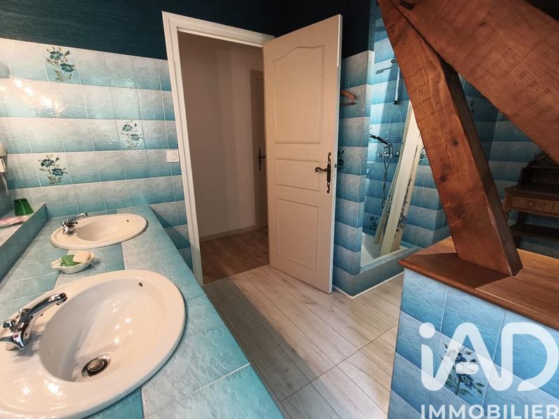 Maison de village - 301 m² - 11 pièces