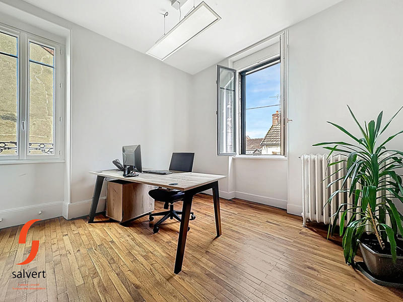 Bureau - 273 m² - 14 pièces