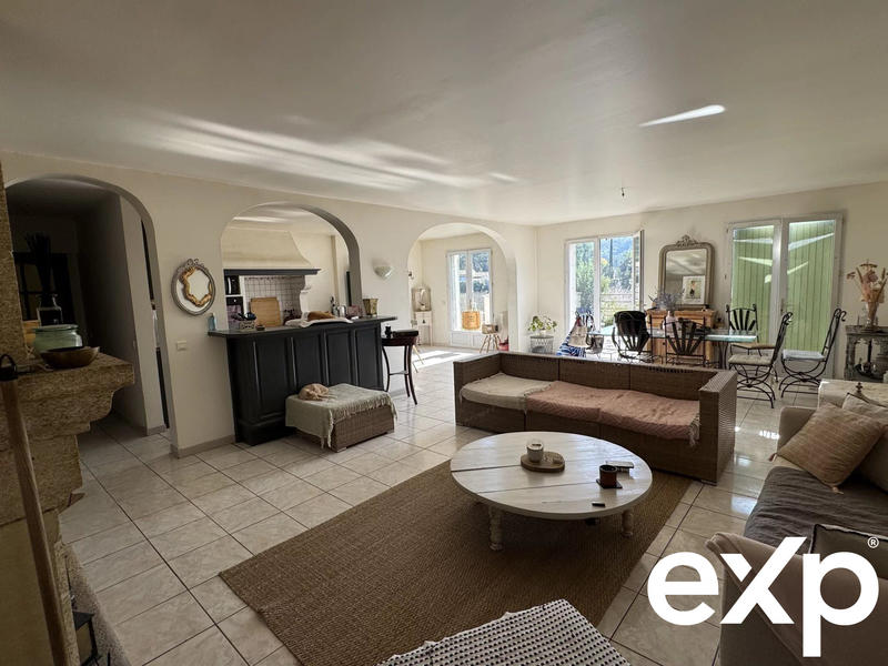 Maison - 158 m² - 6 pièces