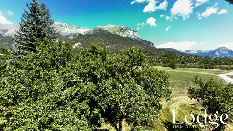 Maison - 400 m² - 26 pièces