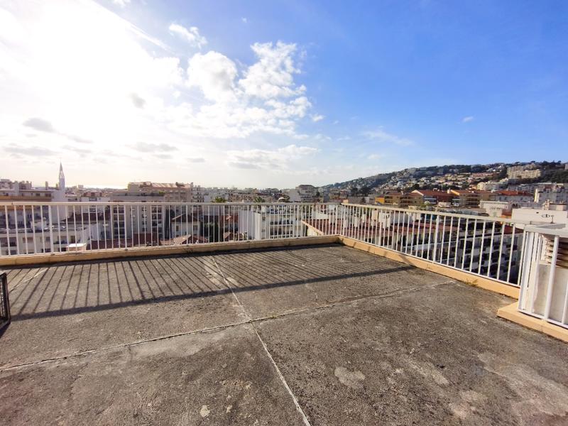 Appartement - 104 m² - 4 pièces