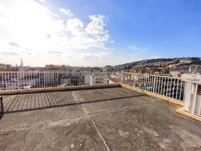 Appartement - 104 m² - 4 pièces