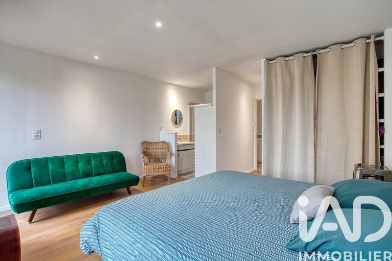 Maison - 216 m² - 8 pièces