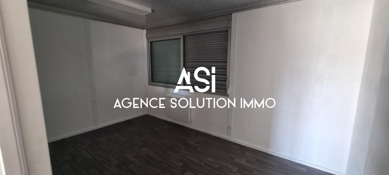 Local d'activité / Entrepôt - 146 m²