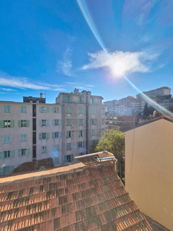 Studio - 21 m² - 1 pièce