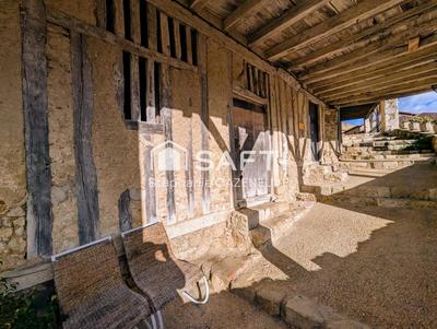 Maison - 200 m² - 6 pièces