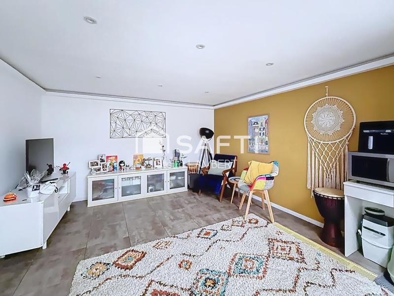 Maison - 98 m² - 5 pièces