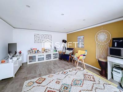 Maison - 98 m² - 5 pièces