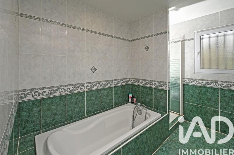 Maison - 128 m² - 6 pièces