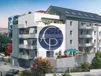 Appartement - 110 m² - 4 pièces