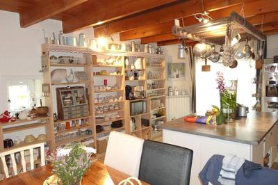 Maison - 235 m² - 10 pièces