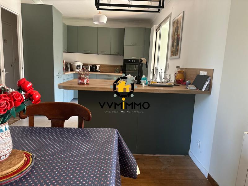 Maison - 90 m² - 6 pièces