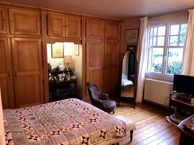 Maison - 262 m² - 12 pièces