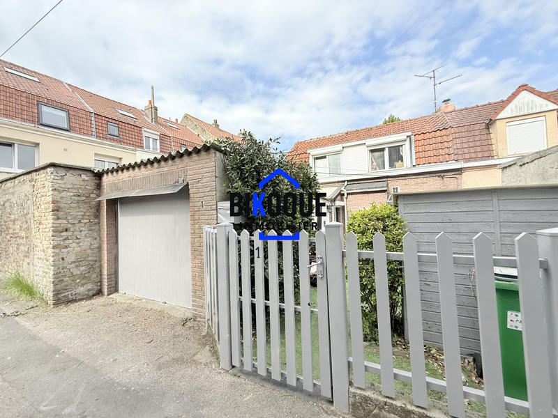 Maison - 1 m² - 3 pièces