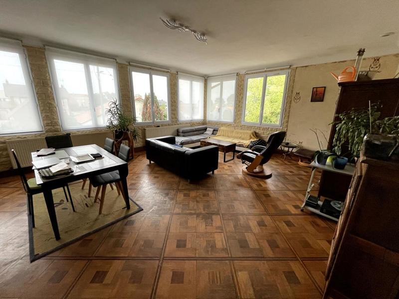 Maison - 380 m² - 16 pièces