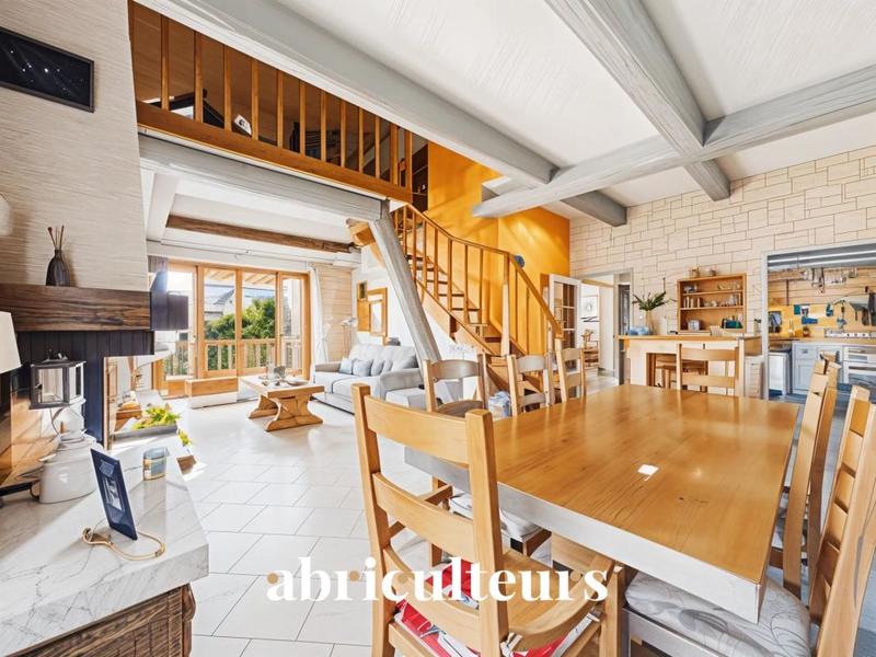 Maison ancienne - 180 m² - 7 pièces