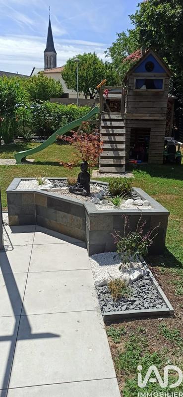 Maison - 140 m² - 5 pièces