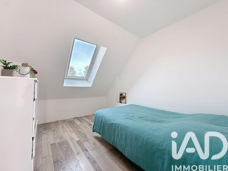 Maison - 99 m² - 6 pièces