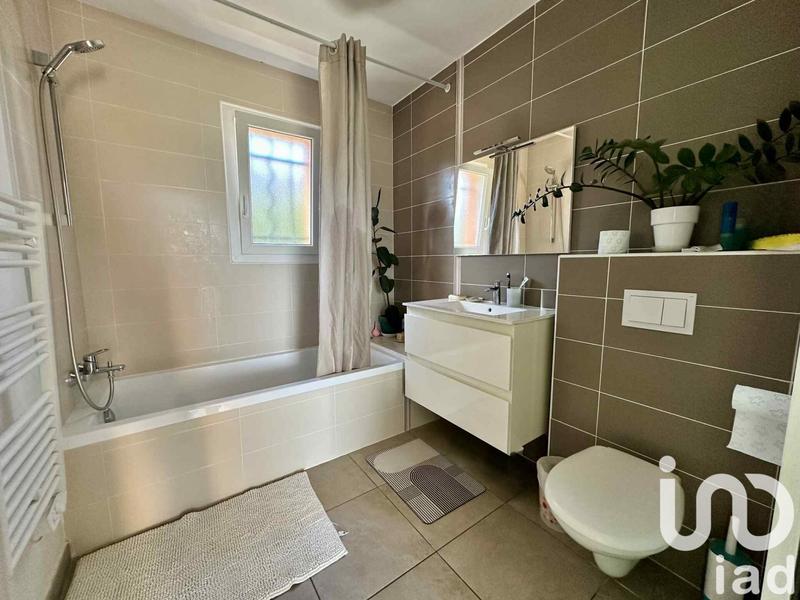 Maison - 112 m² - 4 pièces