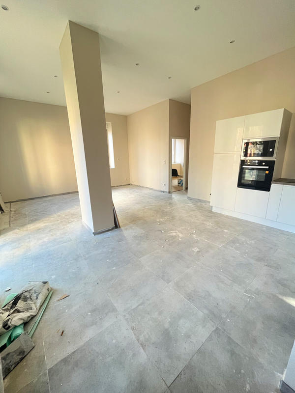 Appartement - 87 m² - 5 pièces