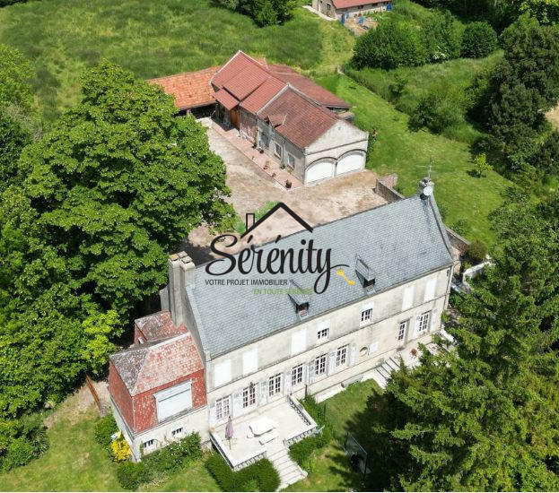 Maison - 297 m² - 6 pièces