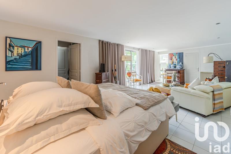 Maison de maîtres - 330 m² - 4 pièces