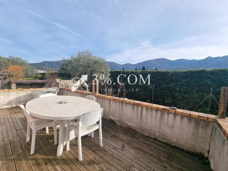 Villa - 101 m² - 4 pièces