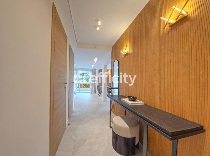 Appartement - 140 m² - 5 pièces