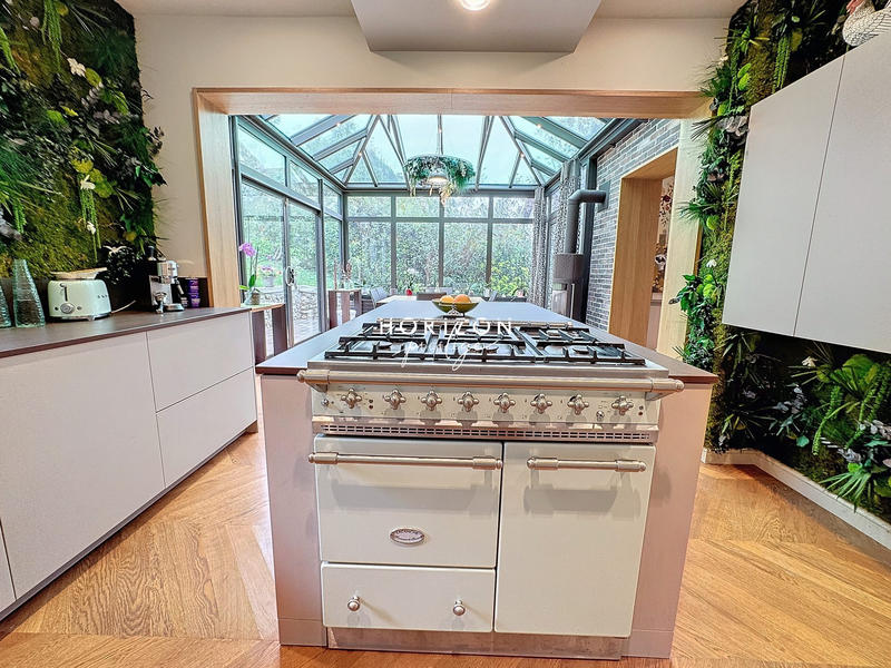 Maison - 167 m² - 7 pièces