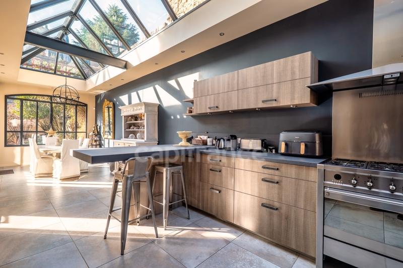 Maison bourgeoise - 235 m² - 8 pièces