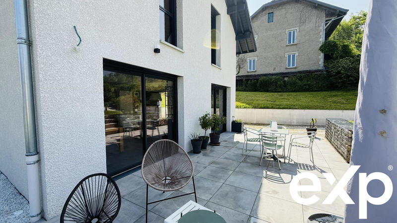 Maison - 102 m² - 4 pièces