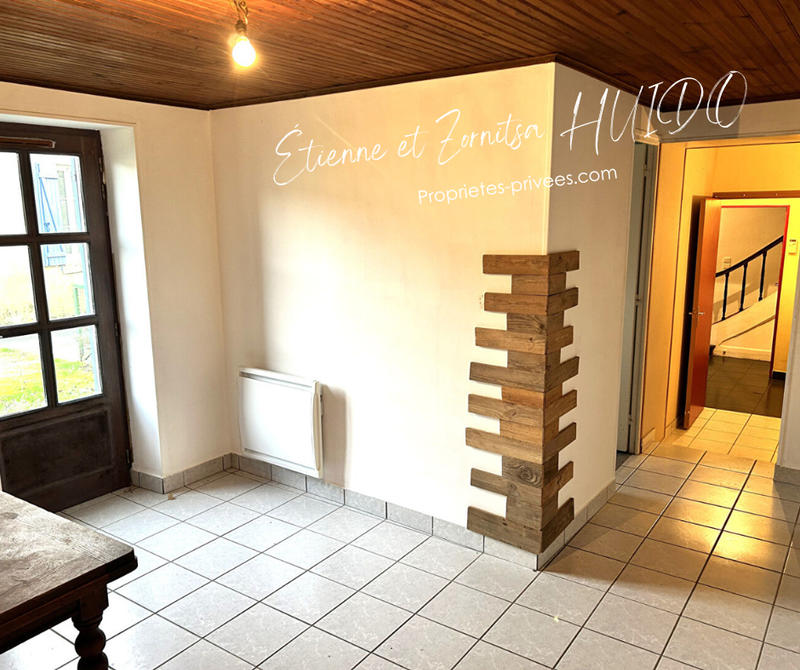 Maison - 256 m² - 10 pièces