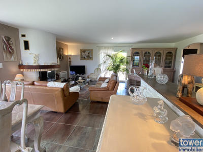 Villa - 177 m² - 6 pièces