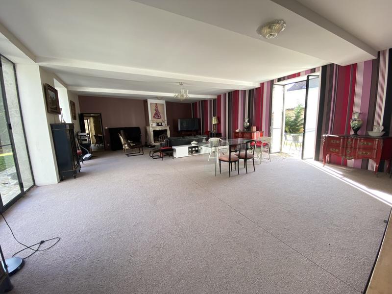 Maison - 193 m² - 16 pièces